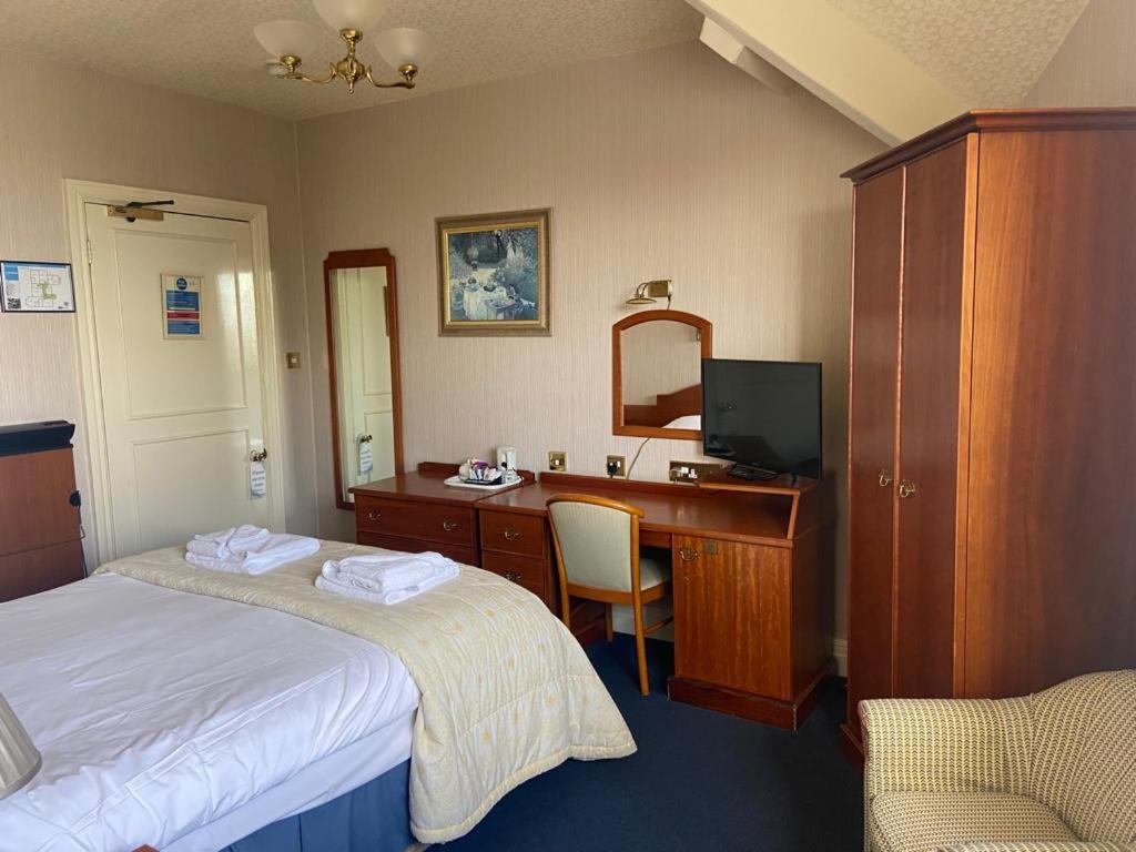 Clarkes Hotel Barrow In Furness Zewnętrze zdjęcie