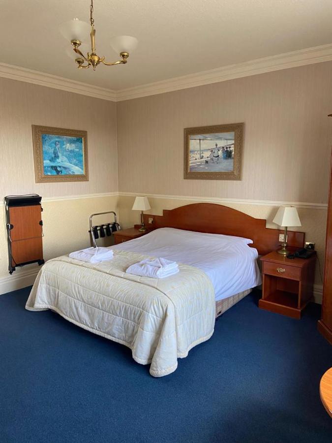Clarkes Hotel Barrow In Furness Zewnętrze zdjęcie