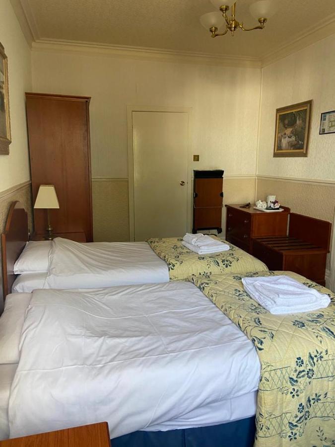 Clarkes Hotel Barrow In Furness Zewnętrze zdjęcie