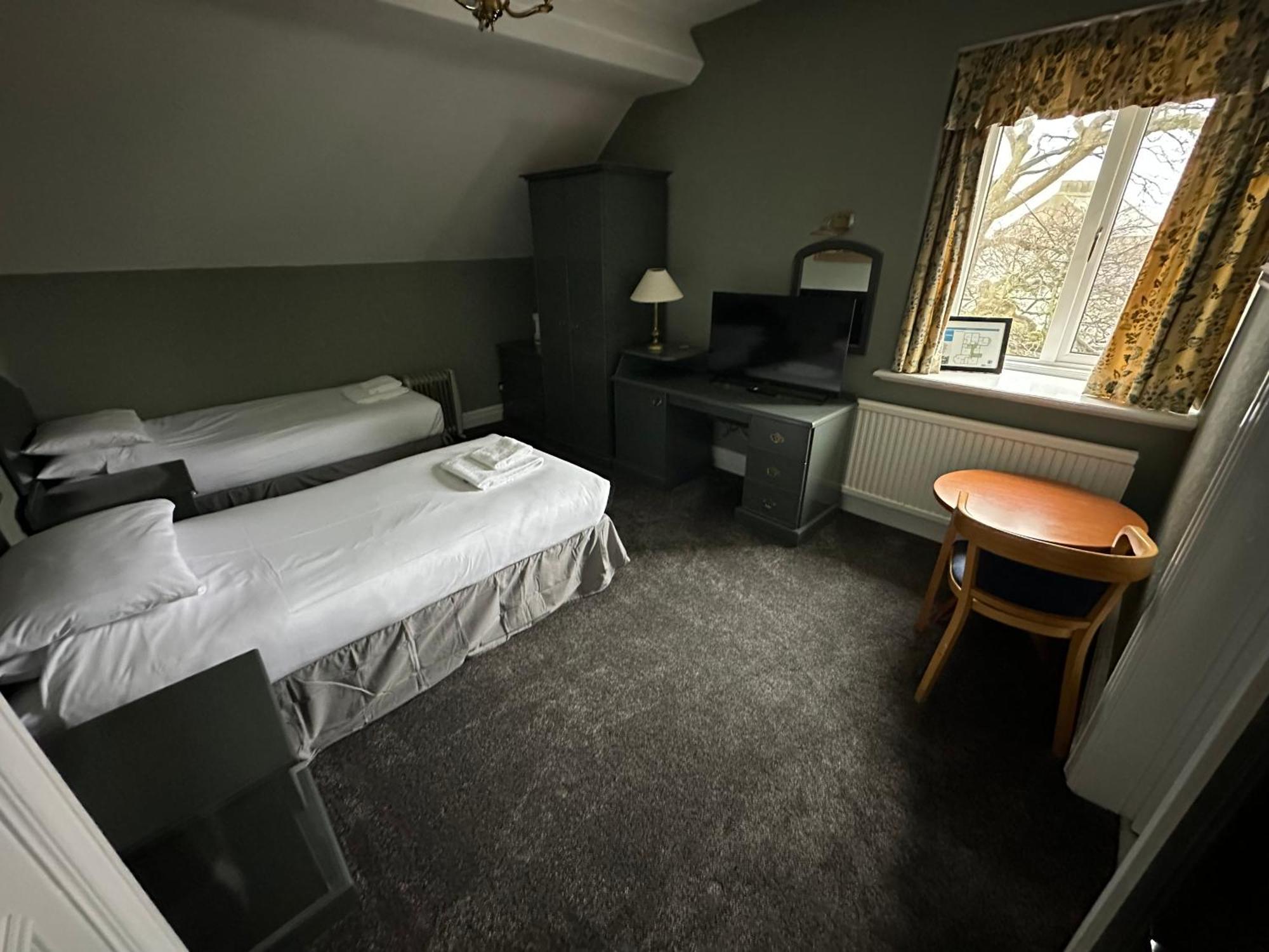 Clarkes Hotel Barrow In Furness Zewnętrze zdjęcie
