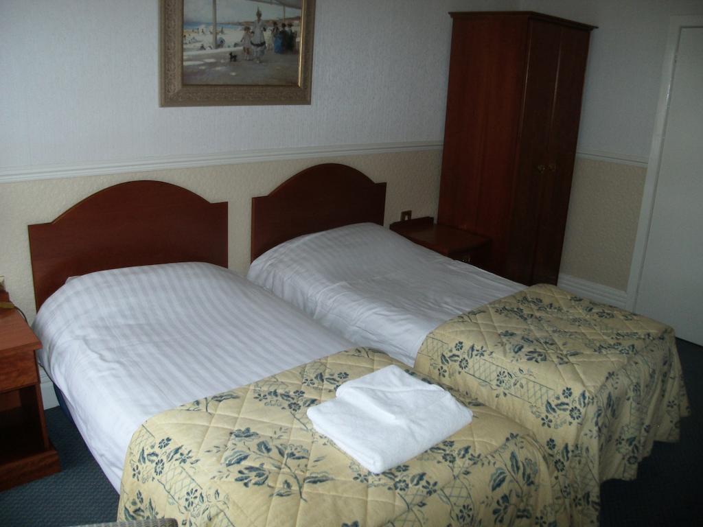 Clarkes Hotel Barrow In Furness Pokój zdjęcie